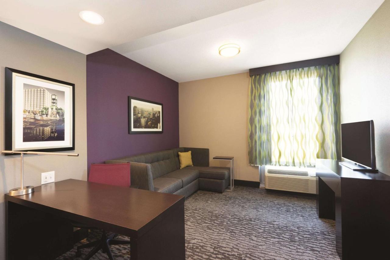 La Quinta By Wyndham Memphis Downtown Ξενοδοχείο Εξωτερικό φωτογραφία