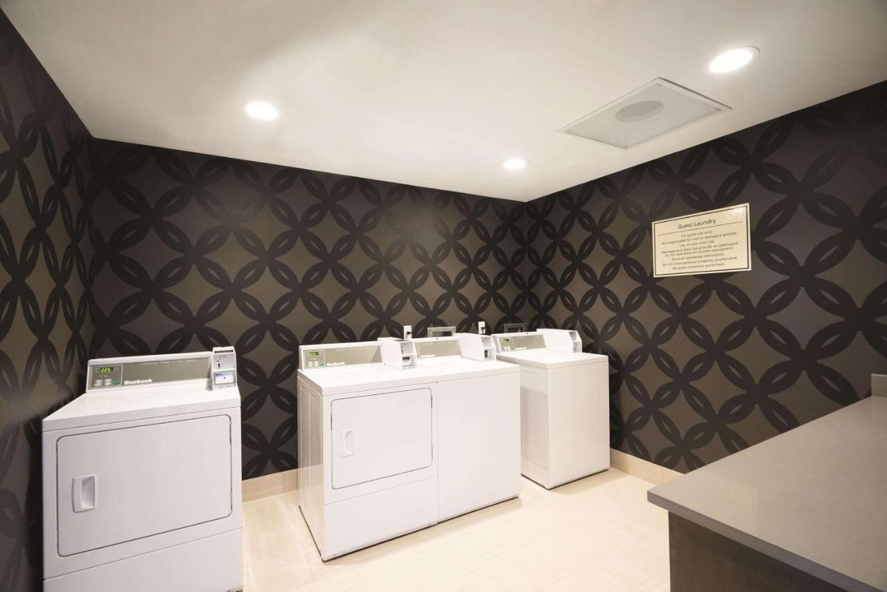 La Quinta By Wyndham Memphis Downtown Ξενοδοχείο Εξωτερικό φωτογραφία